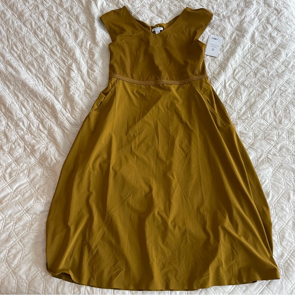 NWT Athleta Ryder Dress XL in Gold / Yellow
